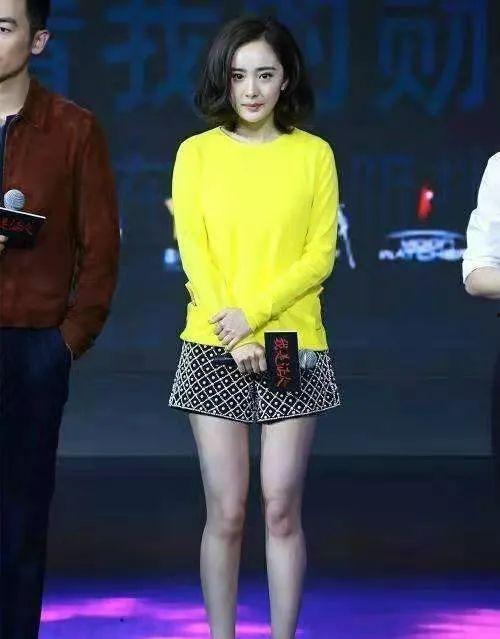 有罗圈腿的明星,逆境中的优雅与力量